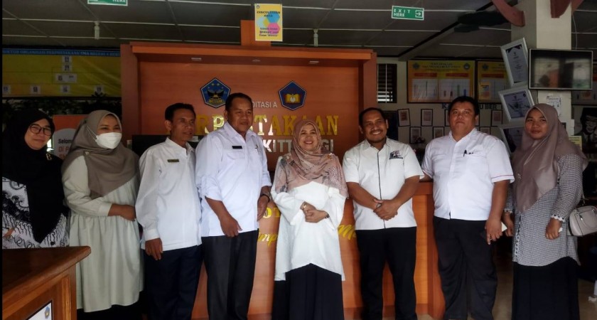 Kunjungan SMKN 2 Padang Panjang ke SMA 4 Bukittinggi